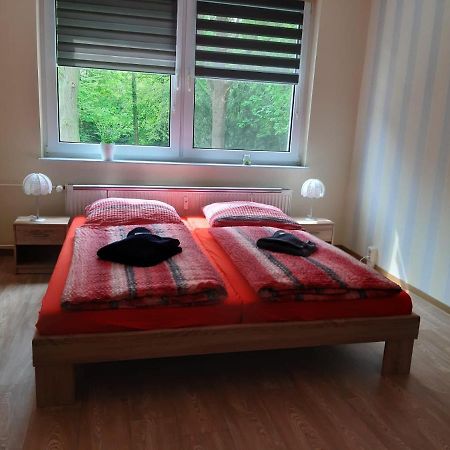Ferienwohnung "Am Schlosspark" Neetzow Luaran gambar